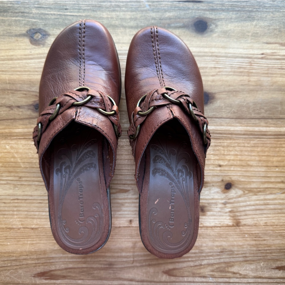 BARE TRAPS Brown Leather Clogs - Picture 5 of 7